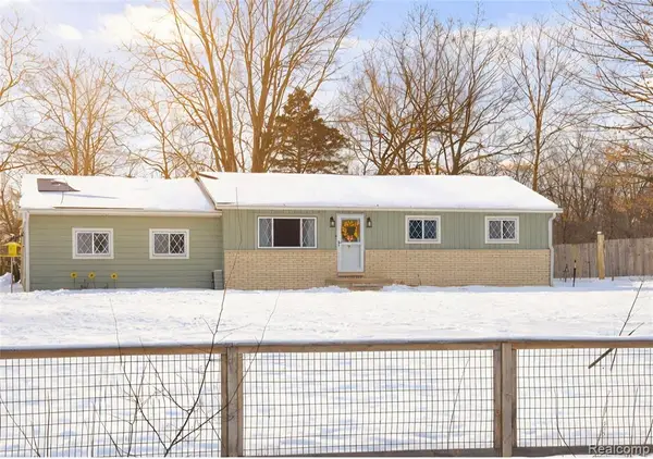 22341 Bell, New Boston, MI 