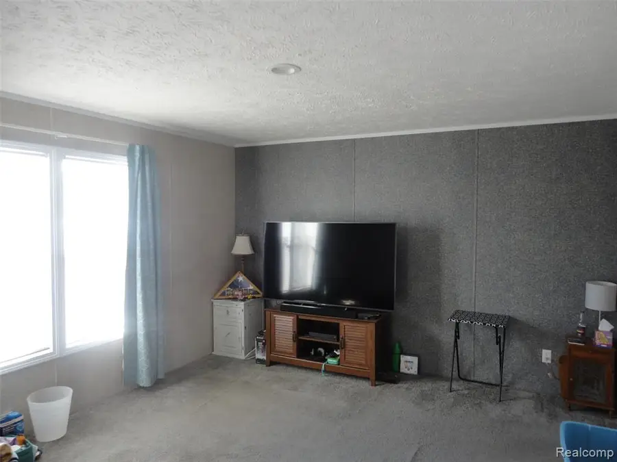 170 Newbury, Adrian, MI 49221 - Image #3