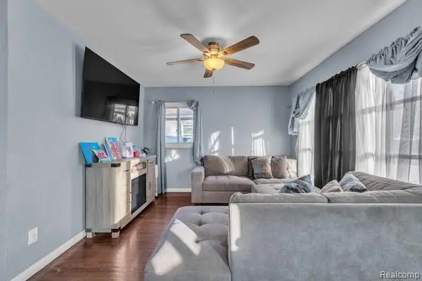 26772 Colgate, Inkster, MI 