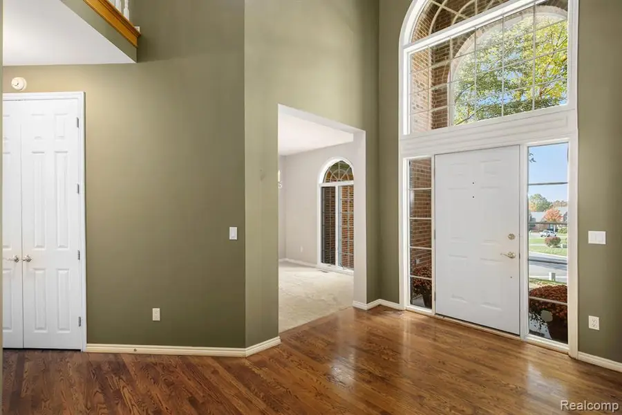 5641 Golf Pointe, Clarkston, MI  - Image #3