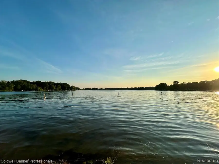 975 Boshaw, Attica, MI 48412 - #3