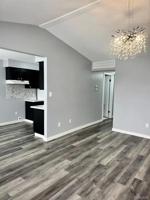 31844 Kelly #4, Roseville, MI  - Image #2