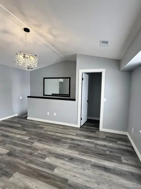 31844 Kelly #4, Roseville, MI  - Image #3