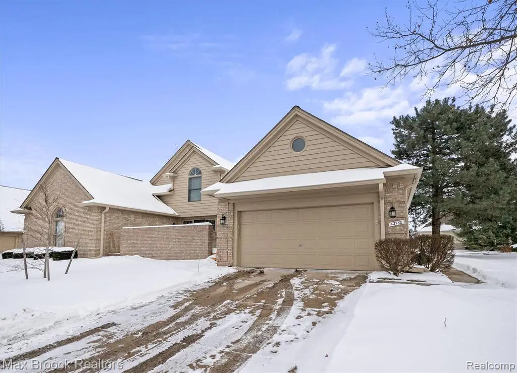 42738 Matthew #47, Sterling Heights, MI  - Image #1