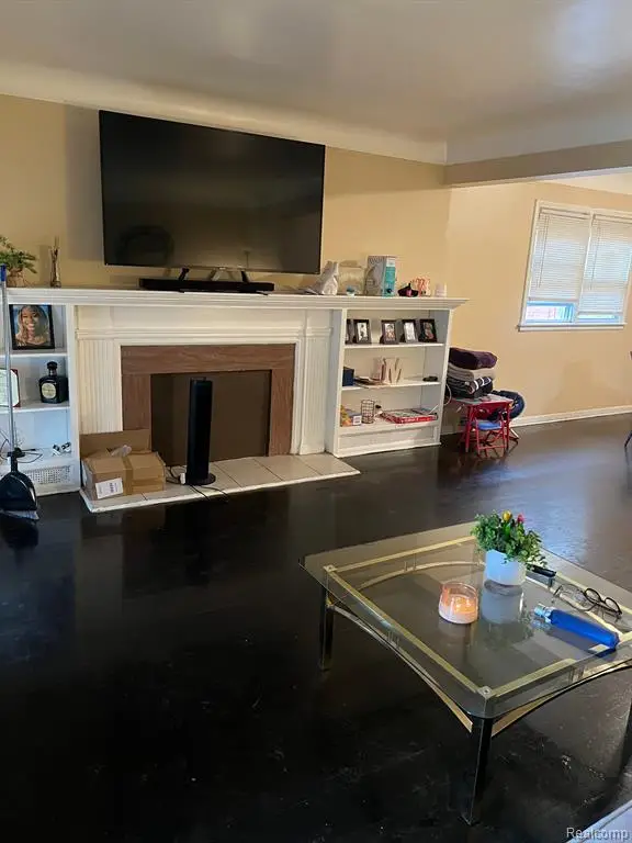 15758 Hubbell, Detroit, MI  - Image #2