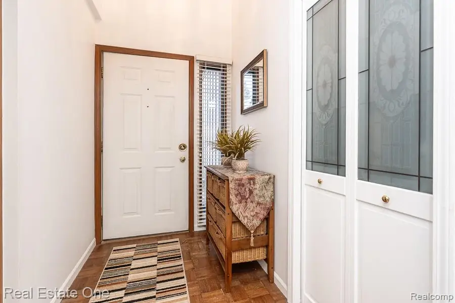 1217 Eagle Nest, Rochester, MI  - Image #3