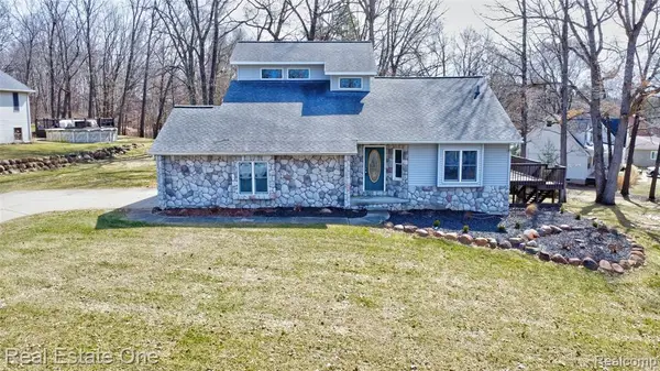 2993 Woodland, Metamora, MI 