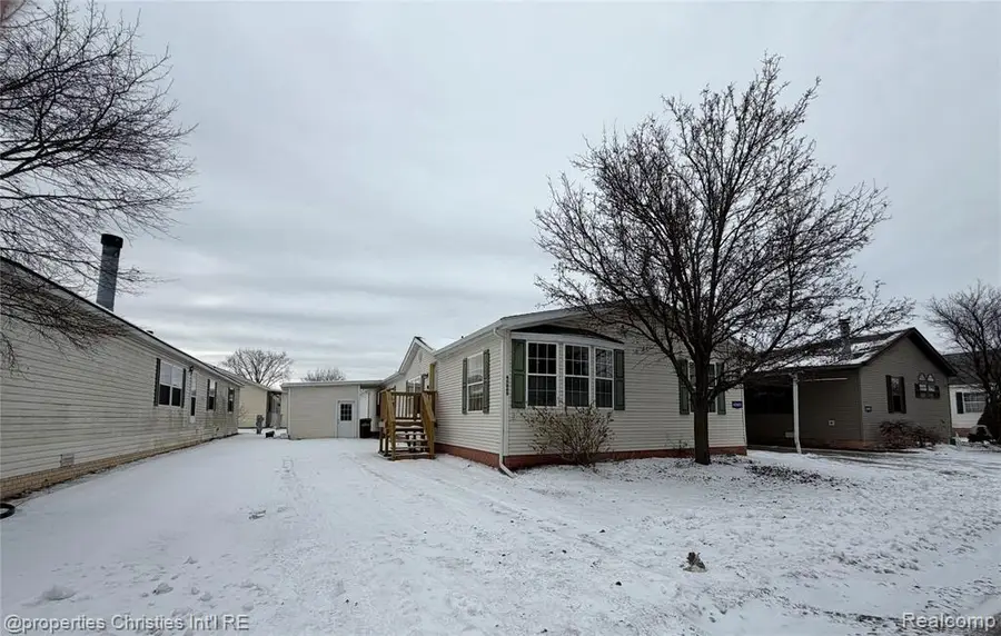 45869 Bonaventure, Macomb, MI 48044 - Image #2