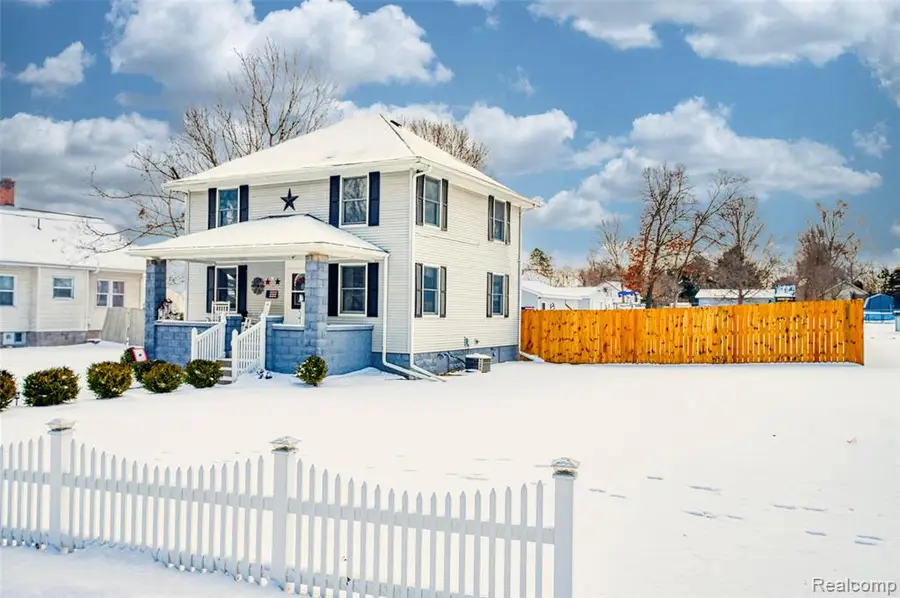 919 E Michigan, Grass Lake, MI  - #3