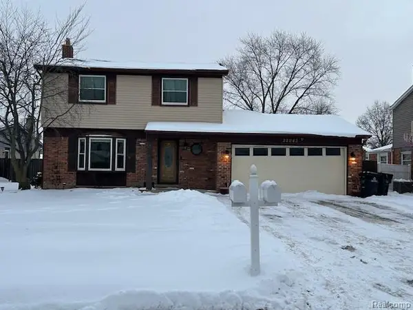 22043 Hillcrest, Trenton, MI 