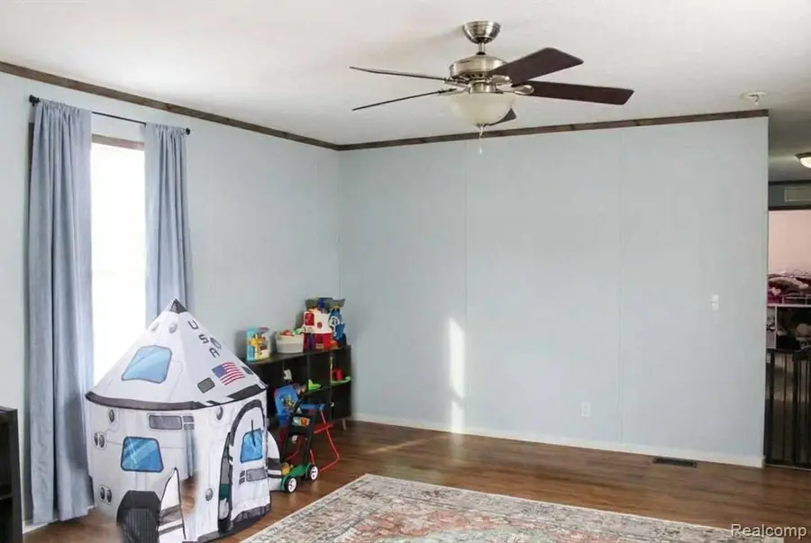 669 Lafferty Drive, Rochester Hills, MI 48307 - #3