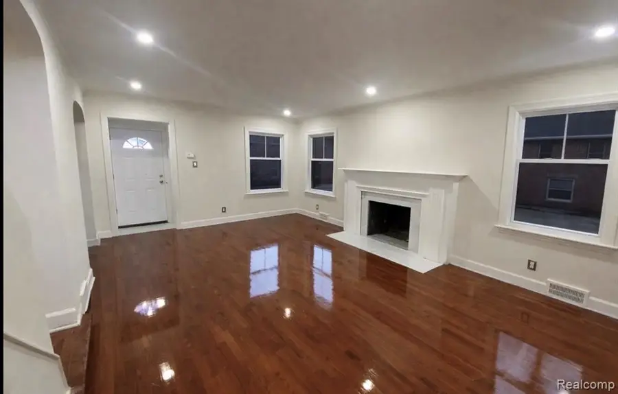 18435 Sorrento, Detroit, MI 48235 - #3