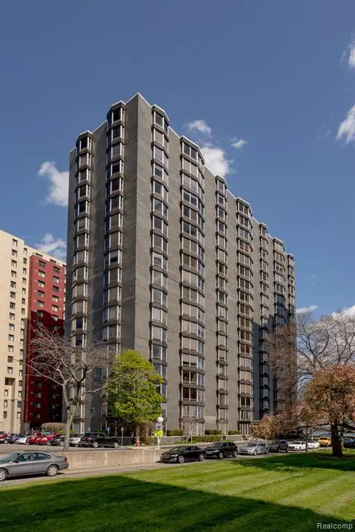 8200 E Jefferson #503, Detroit, MI 48214 - Image #1