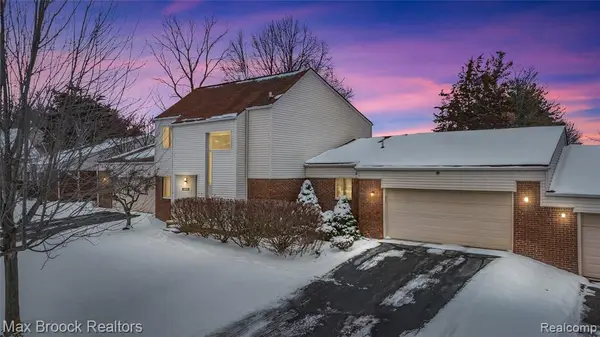 5324 Fairway, West Bloomfield, MI 