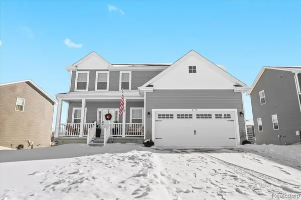 6192 Summerbrooke, Fowlerville, MI 