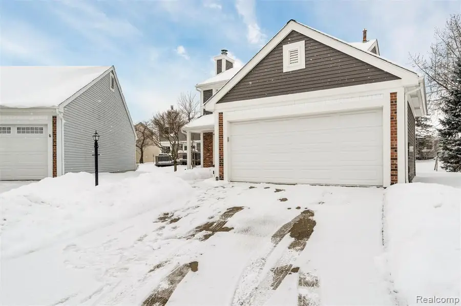 388 Huntington, Rochester Hills, MI  - Image #2