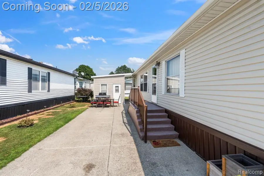 49280 Wildwood, Shelby Charter Township, MI  - Image #2