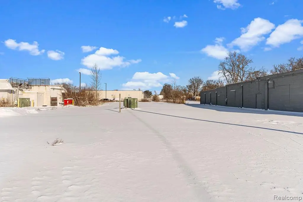 1019 E Bristol, Burton, MI 48529 - #1