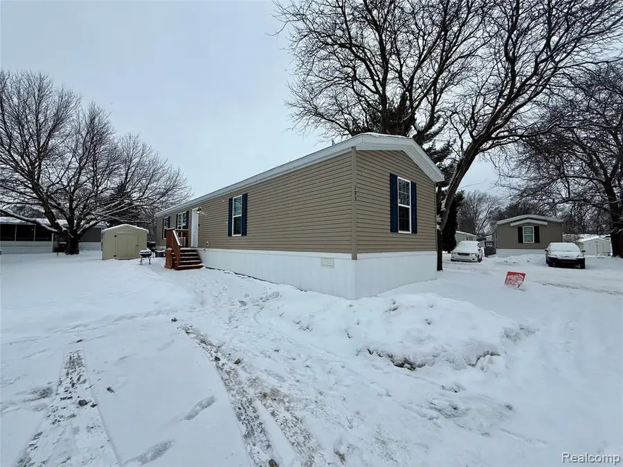 2700 Eaton Rapids, Lansing, MI  - Image #2