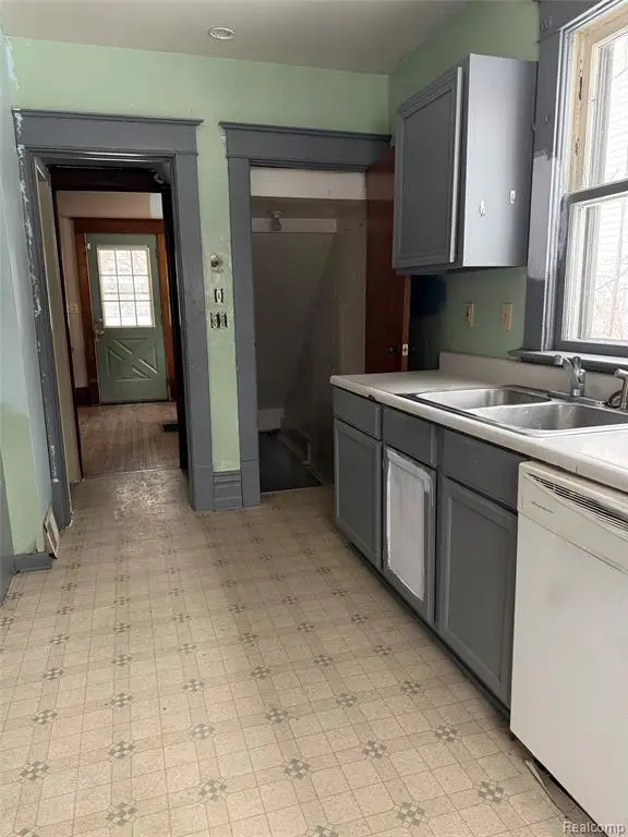 1116 Hickory, Lansing, MI 48912 - #2