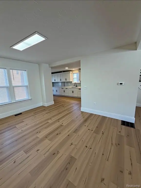 17545 Pennington, Detroit, MI  - Image #3