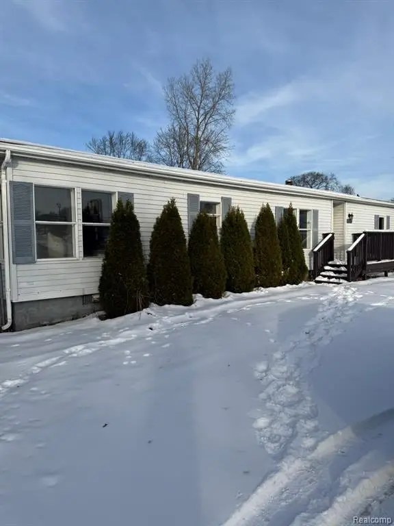 5249 Lapeer, Burton, MI  - #1