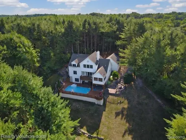 3597 Lippincott, Lapeer, MI 