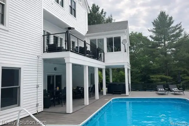 3597 Lippincott, Lapeer, MI  - #2