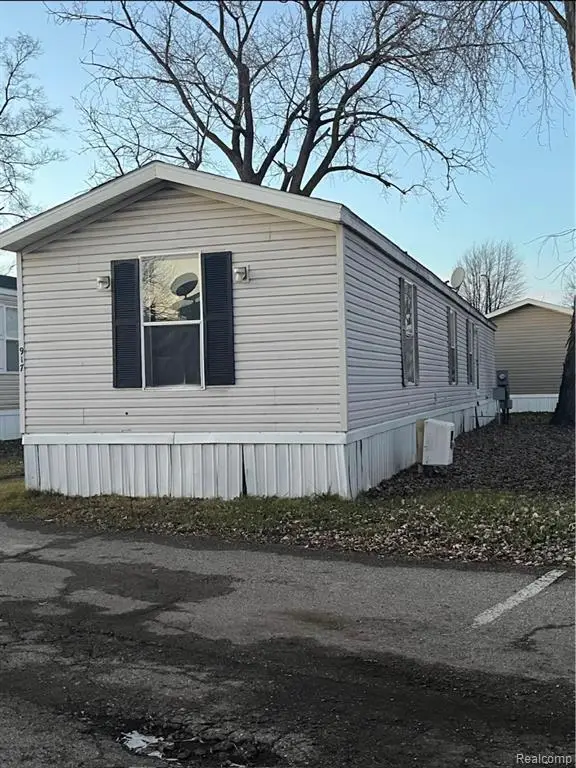 41275 Old Michigan, Canton, MI 48188 - Image #2
