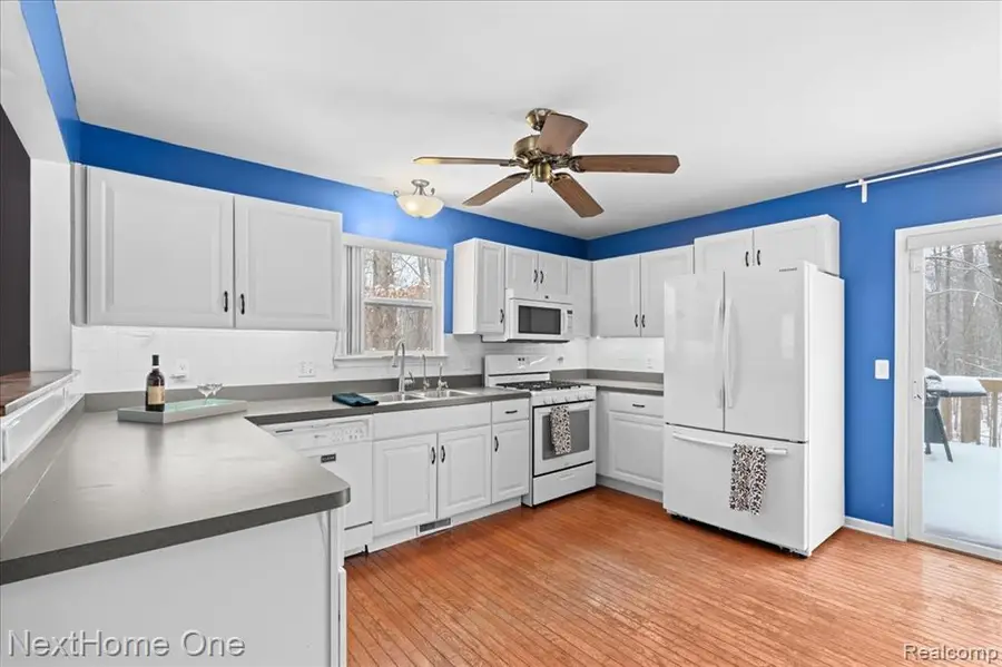 10128 Elmira, Pinckney, MI  - #2