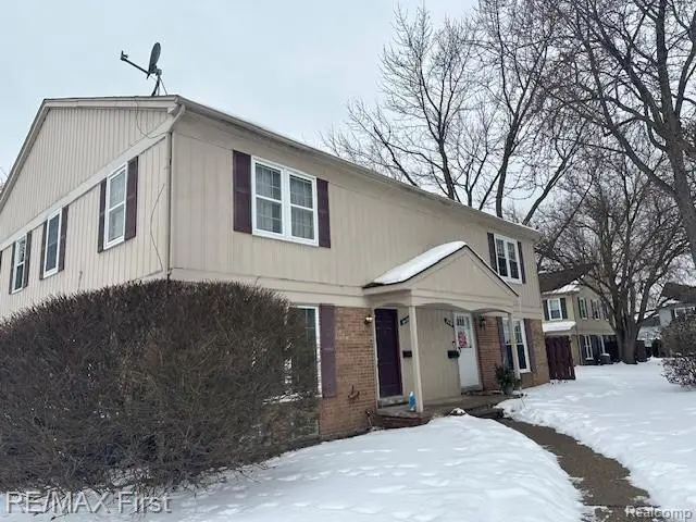 34150 Garfield, Fraser, MI  - #2