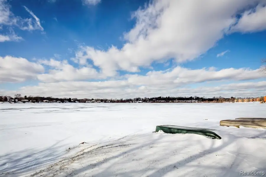 2171 Klingensmith, Bloomfield Hills, MI  - #3