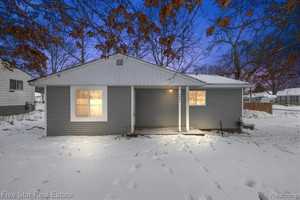 3061 Culbertson, Rochester Hills, MI 