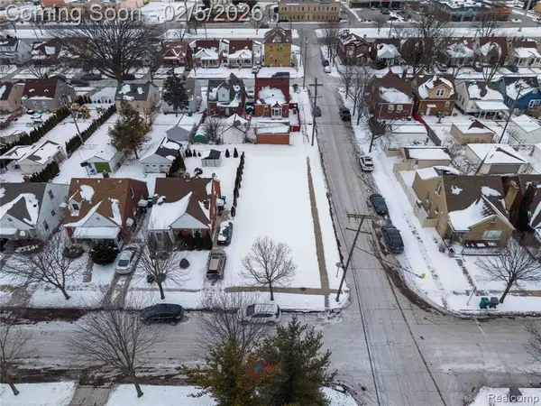 4702 Palmer, Dearborn, MI 