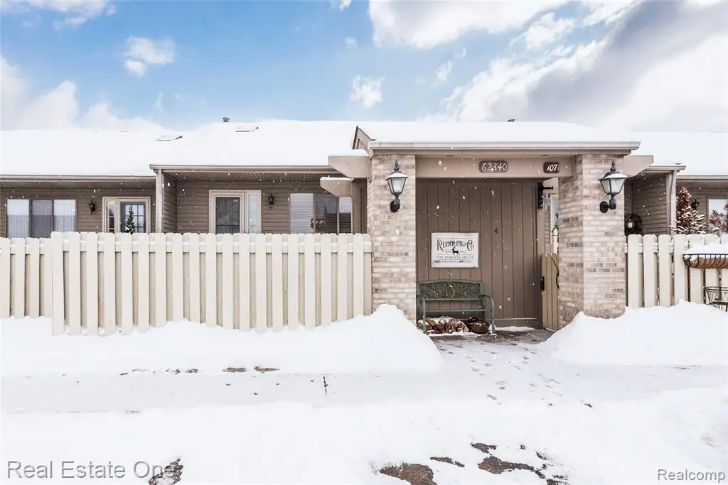 62340 Arlington Circle #3, South Lyon, MI  - Image #1