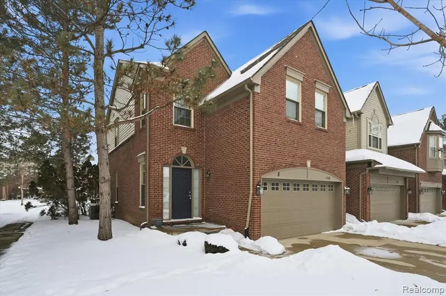 41160 Maplewood, Canton, MI  - Image #3