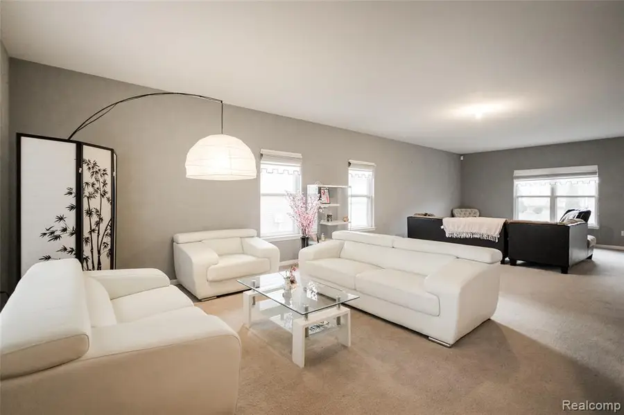 661 Lemay, Detroit, MI 48214 - #3