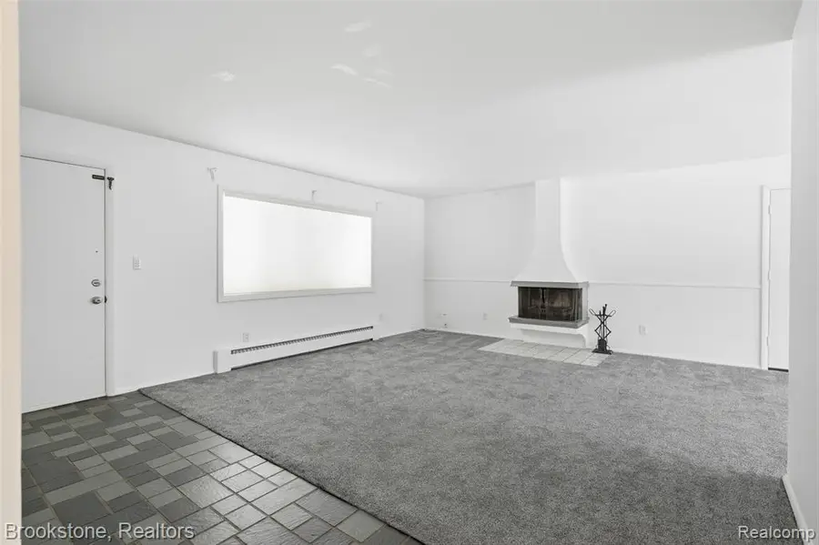 12 Iota, Saginaw, MI  - Image #3