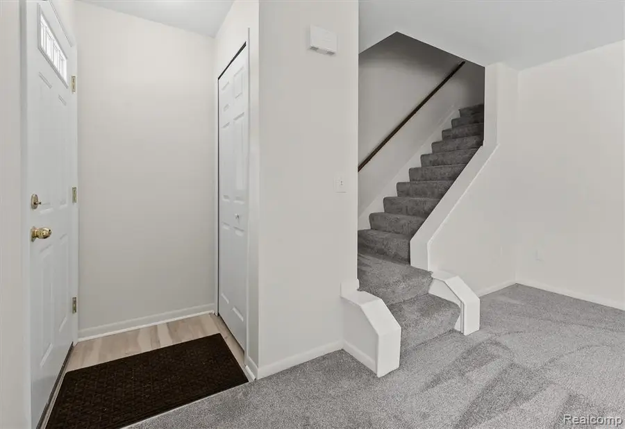 1133 Tienken, Rochester Hills, MI  - Image #3