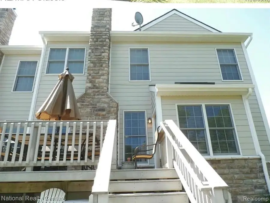 26175 Fieldstone, Novi, MI  - Image #3