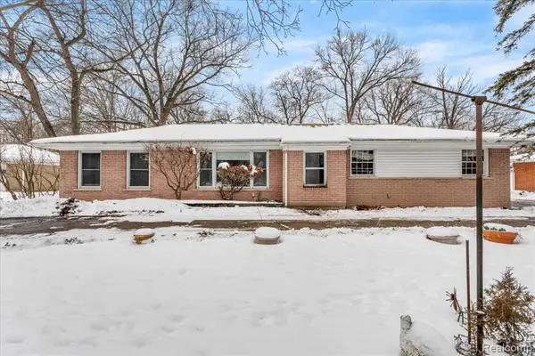 24729 Kinsel, Southfield, MI 