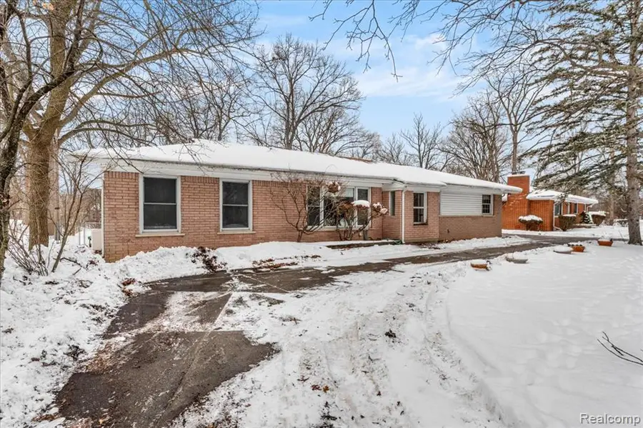 24729 Kinsel, Southfield, MI  - #2