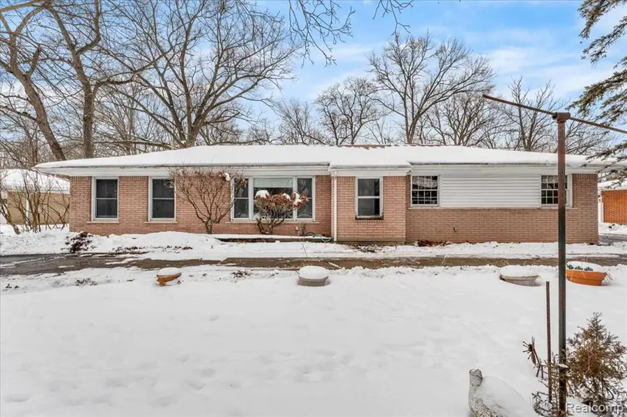 24729 Kinsel, Southfield, MI  - #3