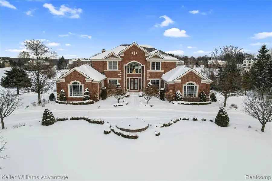 3860 S Shoreline, Milford, MI  - #2