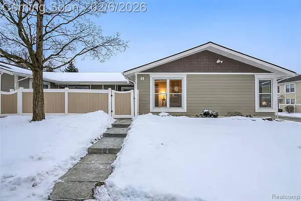 39615 Village Wood, Novi, MI 