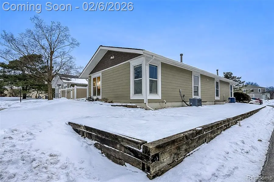 39615 Village Wood, Novi, MI  - Image #2