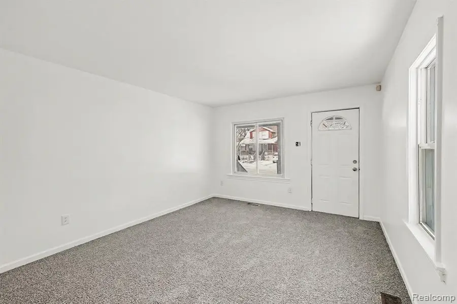 7284 Orchard, Warren, MI 48091 - #3