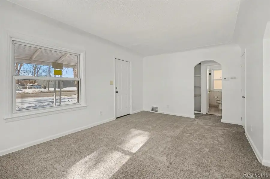 23346 Hoover, Warren, MI 48089 - #3