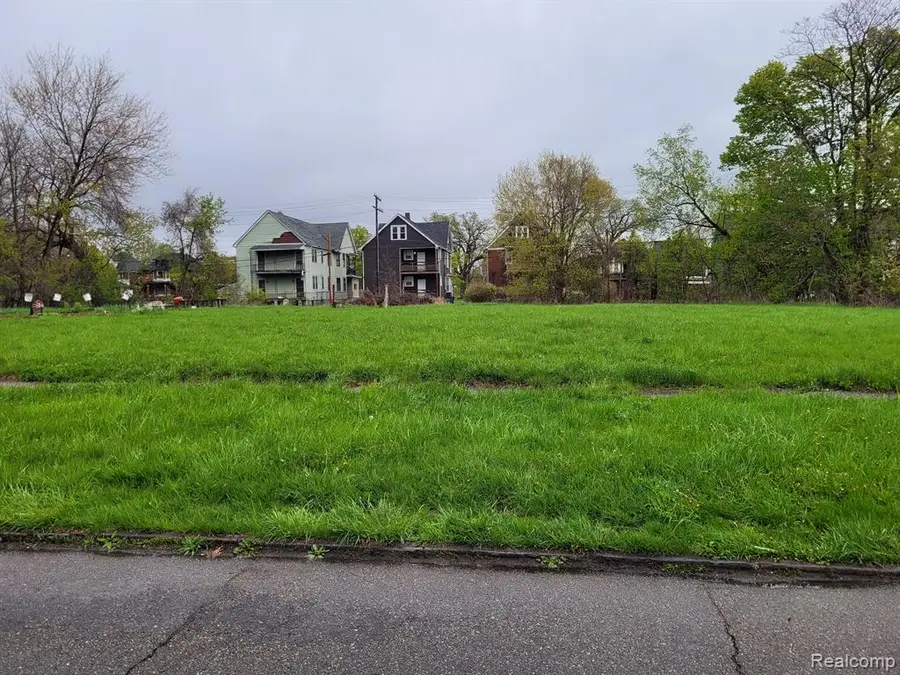2172 Field, Detroit, MI 48214 - #2