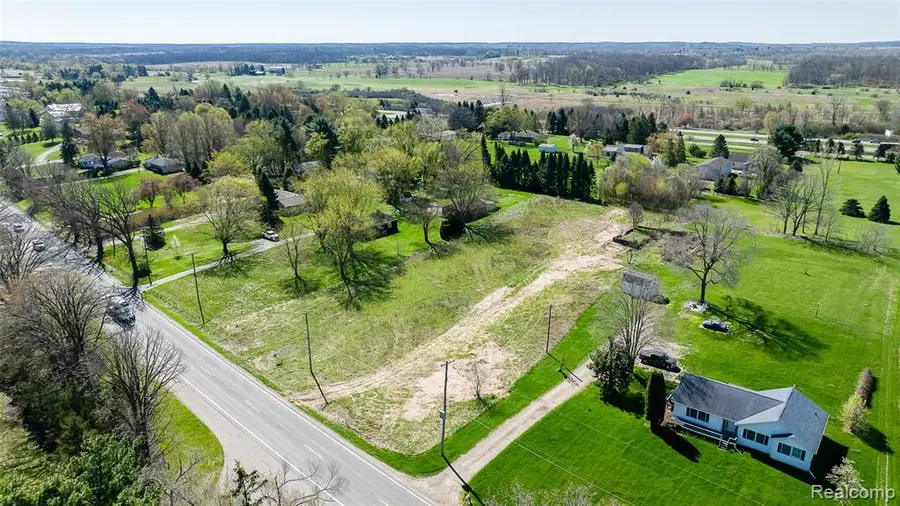 13119 E Old Us Highway 12, Chelsea, MI 48118 - #2